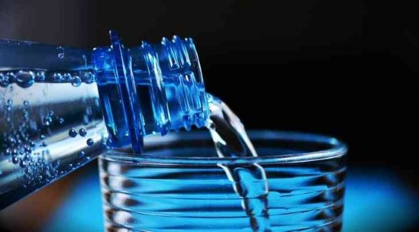 Медики рассказали, как употребление теплой воды может влиять на здоровье